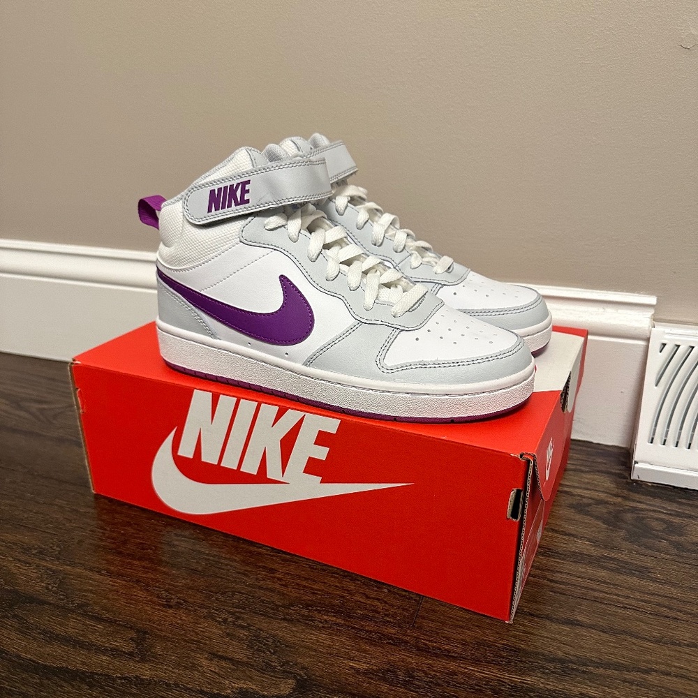 Nike Court Borough Mid 2